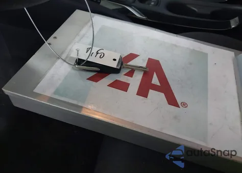 2021 Toyota Corolla Le z USA, uszkodzony, nr VIN 5YFEPMAE2MP233148